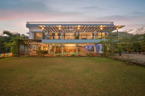Silver Spring Villa by Tropicana Stays